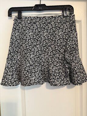 Altar'd State black/white floral print mini skirt